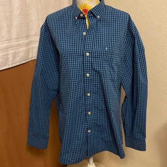 Size Large ~ IZOD ~Men's Long Sleeved Button Down Pocket Shirt - Picture 2 of 12